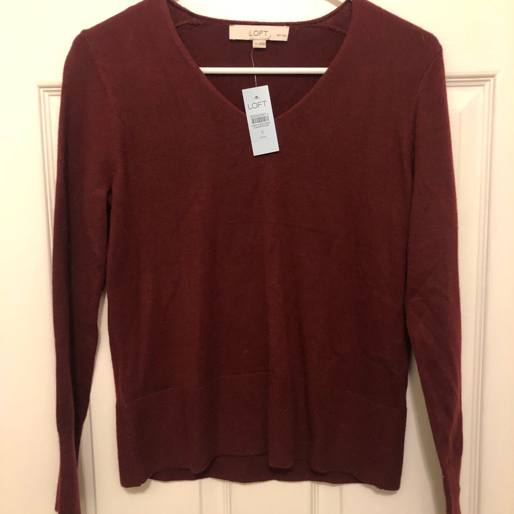 Maroon Ann Taylor Loft sweater. Small petite. New with tags